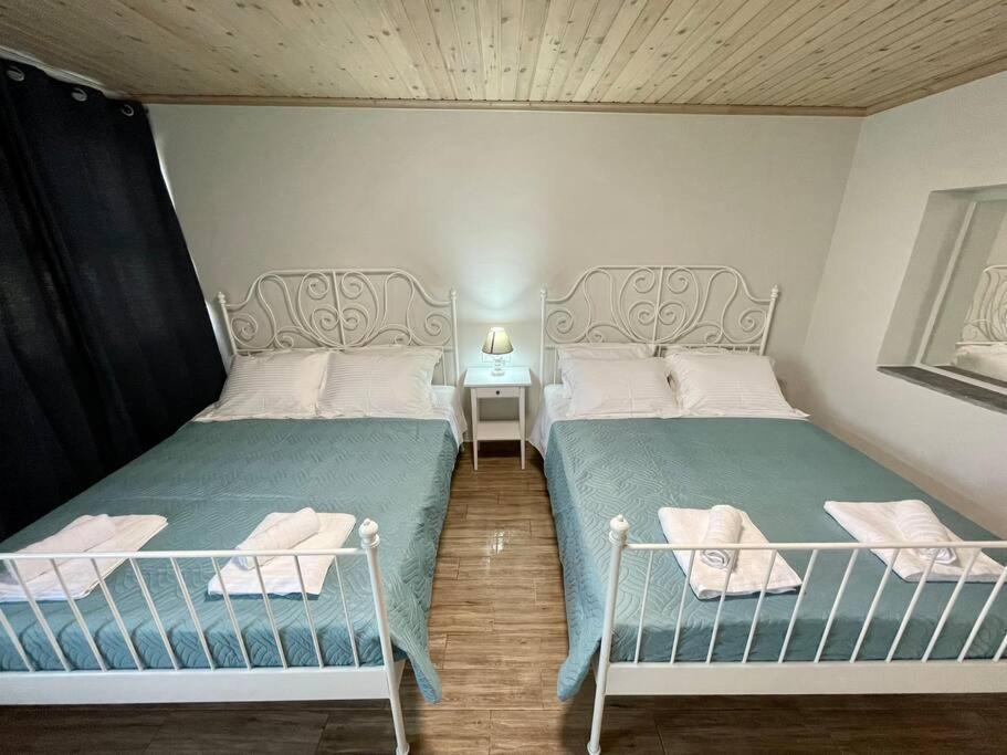 Villa Eftychia Serene Getaway With Hot Tub In A Quiet Location กิสเซมอส ภายนอก รูปภาพ