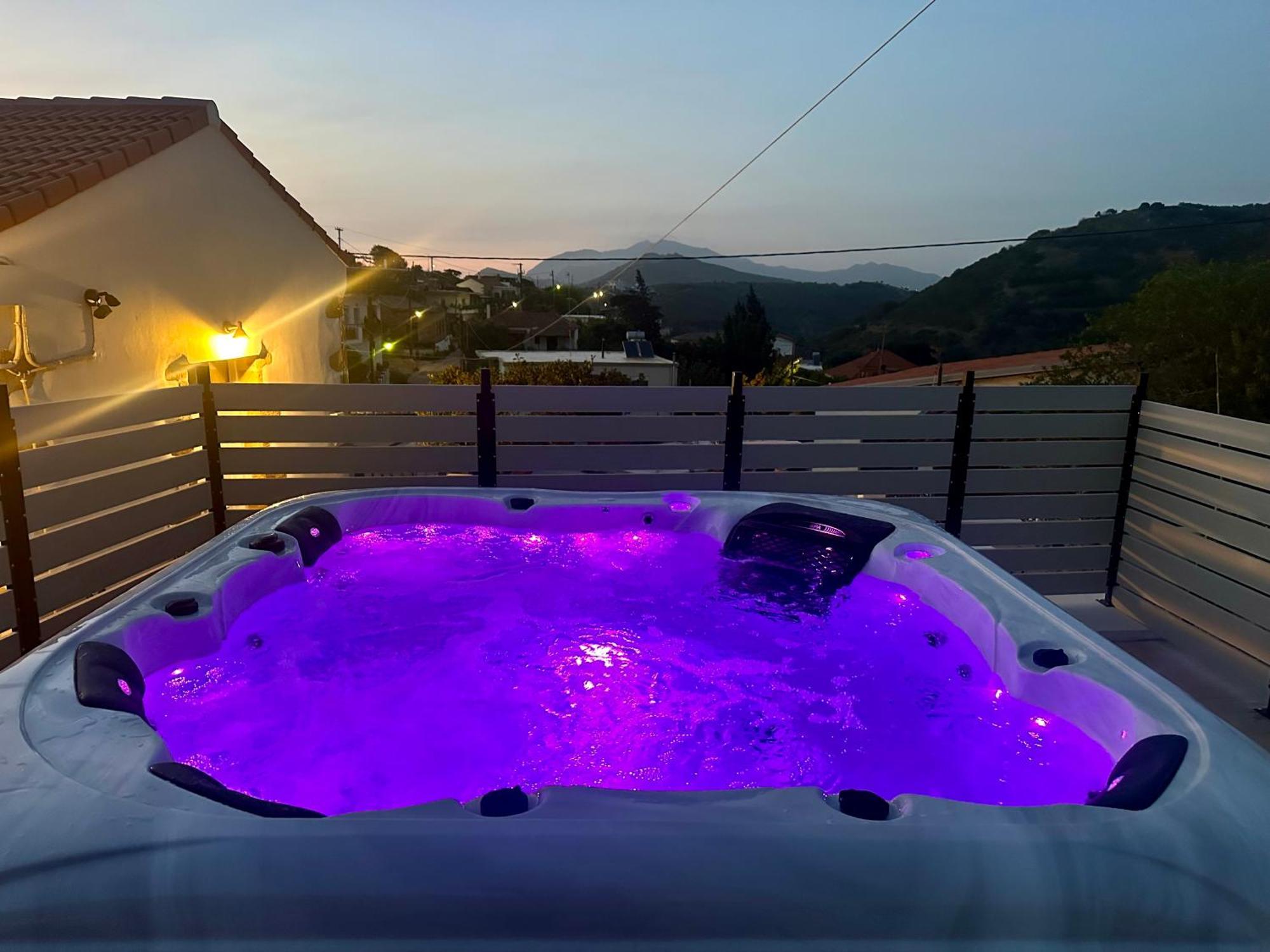 Villa Eftychia Serene Getaway With Hot Tub In A Quiet Location กิสเซมอส ภายนอก รูปภาพ